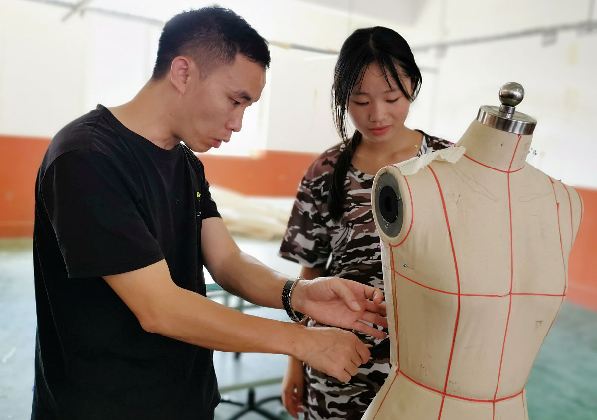 黔西南州英才职业技术学校：服装设计技术专业怎么样