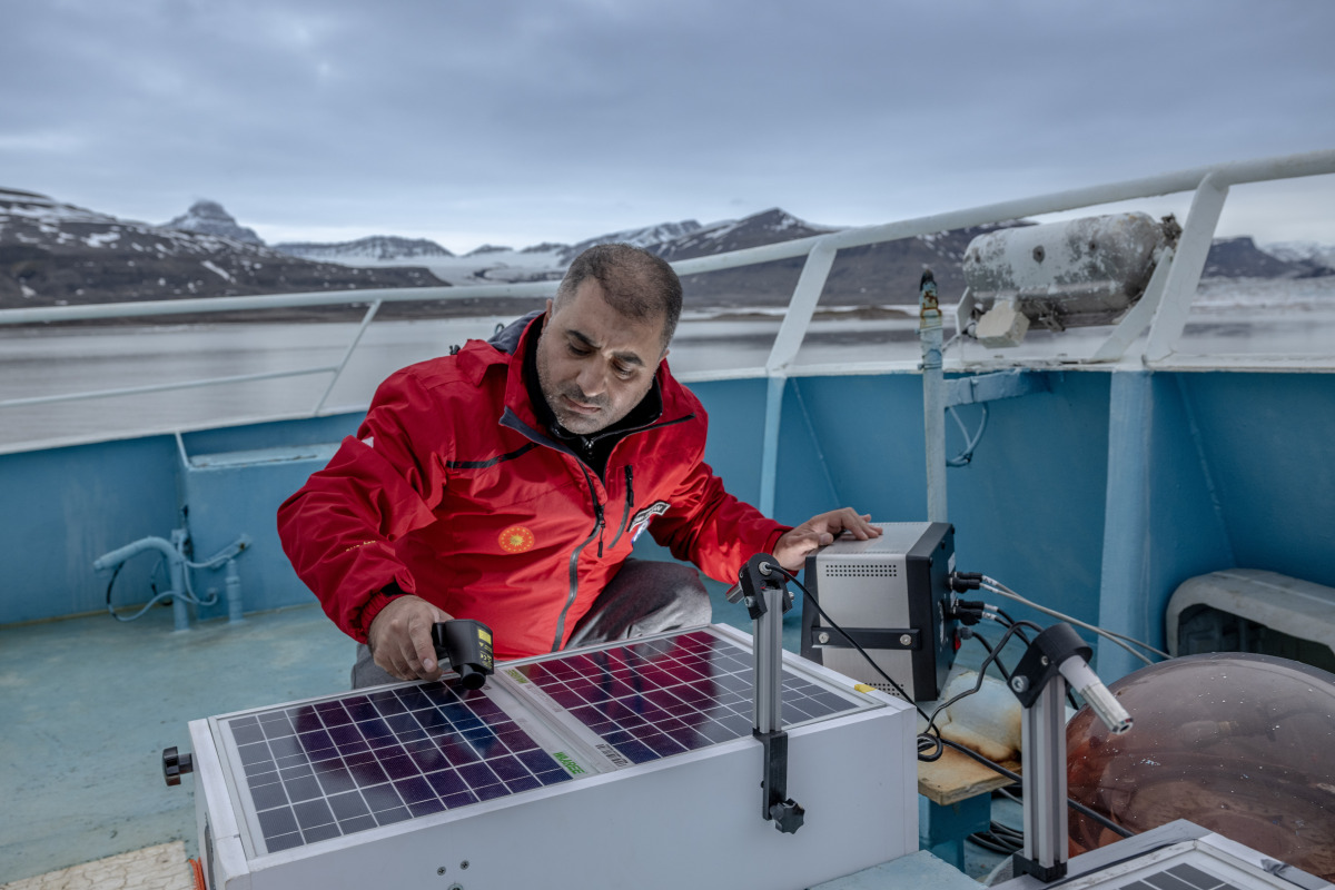 Oil Stain Removal and Safety Measures During Ship Cleaning