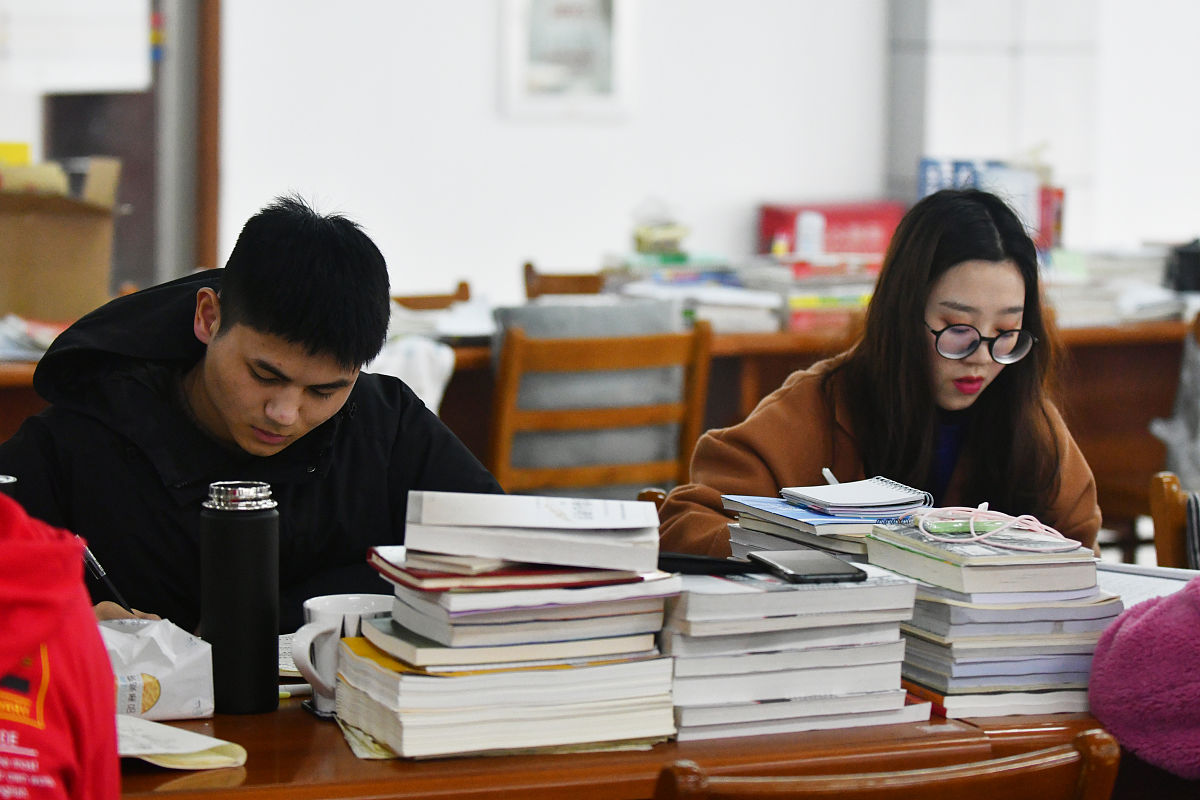 说一下大学生开学之前可能会遇到的困难。 说一下大学生开学之前可能会遇到的困难。