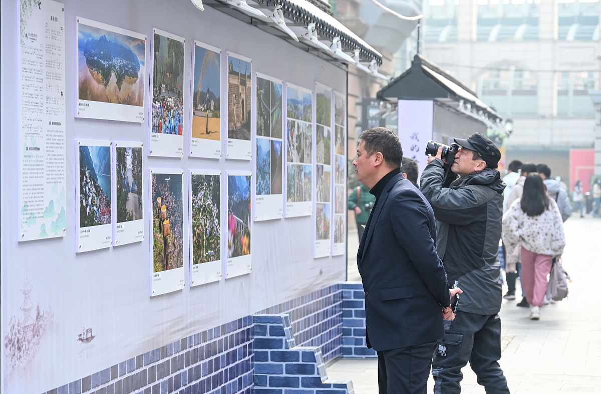 《绽放的笑容》：文艺助推乡村振兴，展现幸福河畔中国故事