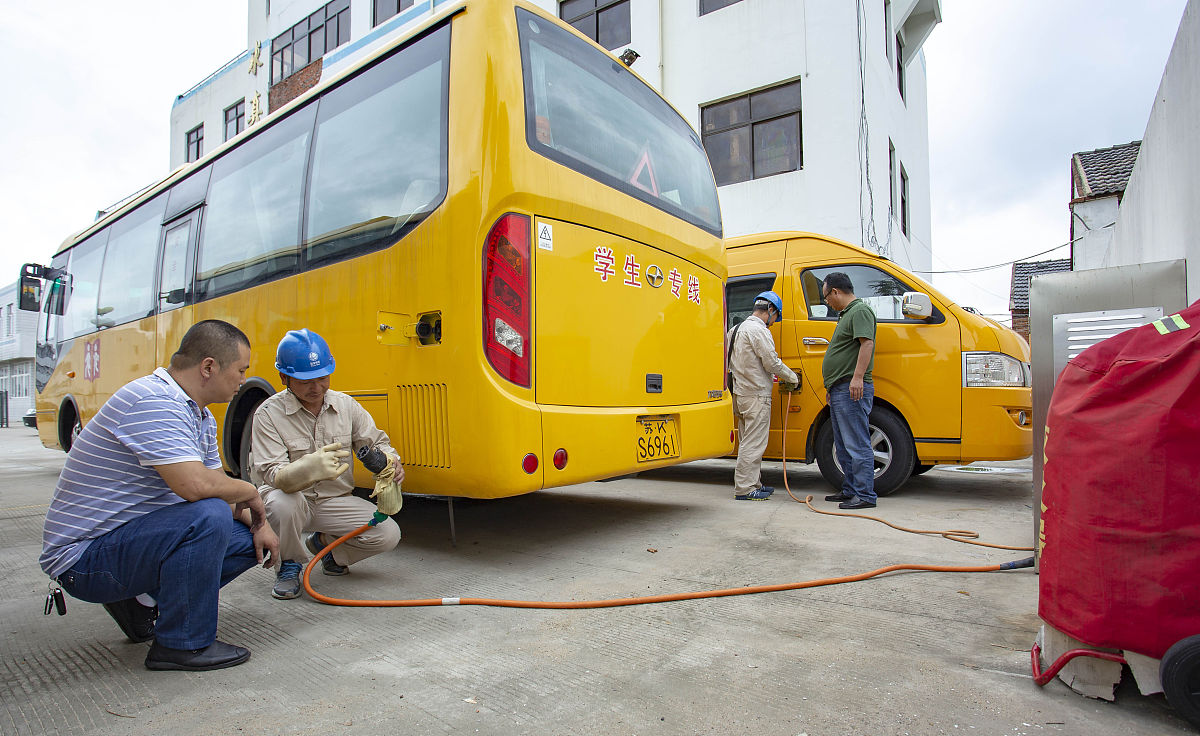 武六市职业技术教育中心3+2专业详解：课程设置、师资力量、发展前景
