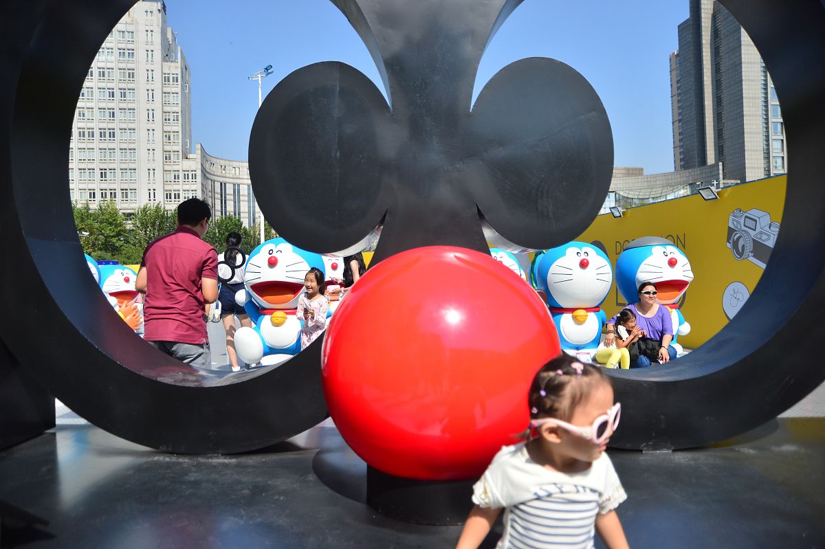 再见，哆啦A梦：一个男孩的成长与告别