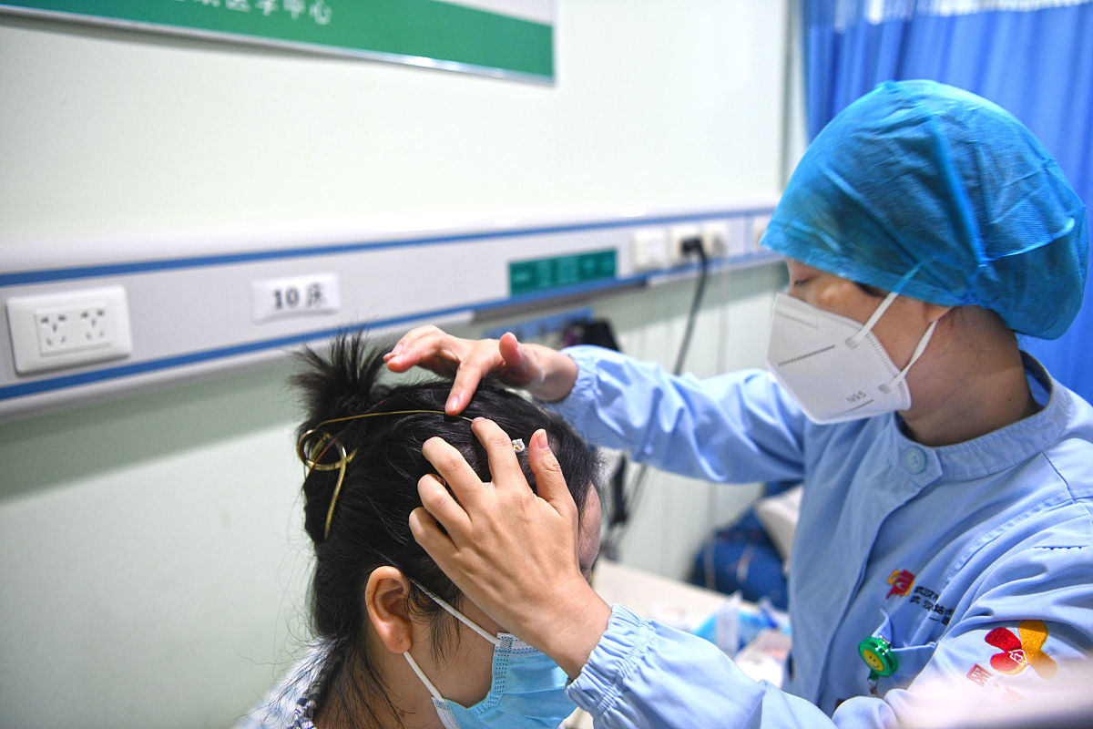 揭秘大脑与睡眠的奥秘：睡眠对脑部功能和健康的影响