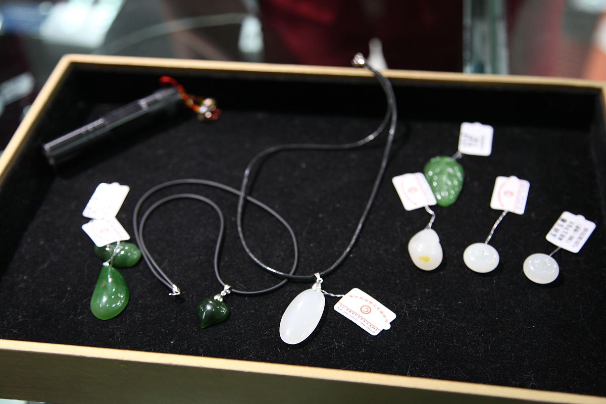 西安市宝玉石学校首饰设计与制作专业：学习经验分享与专业分析