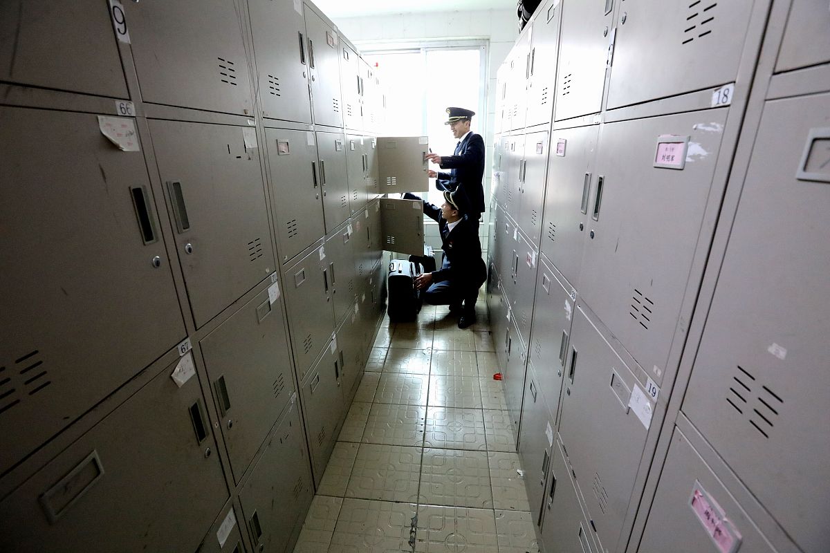 高铁站行李寄存指南：如何安全存放您的行李？