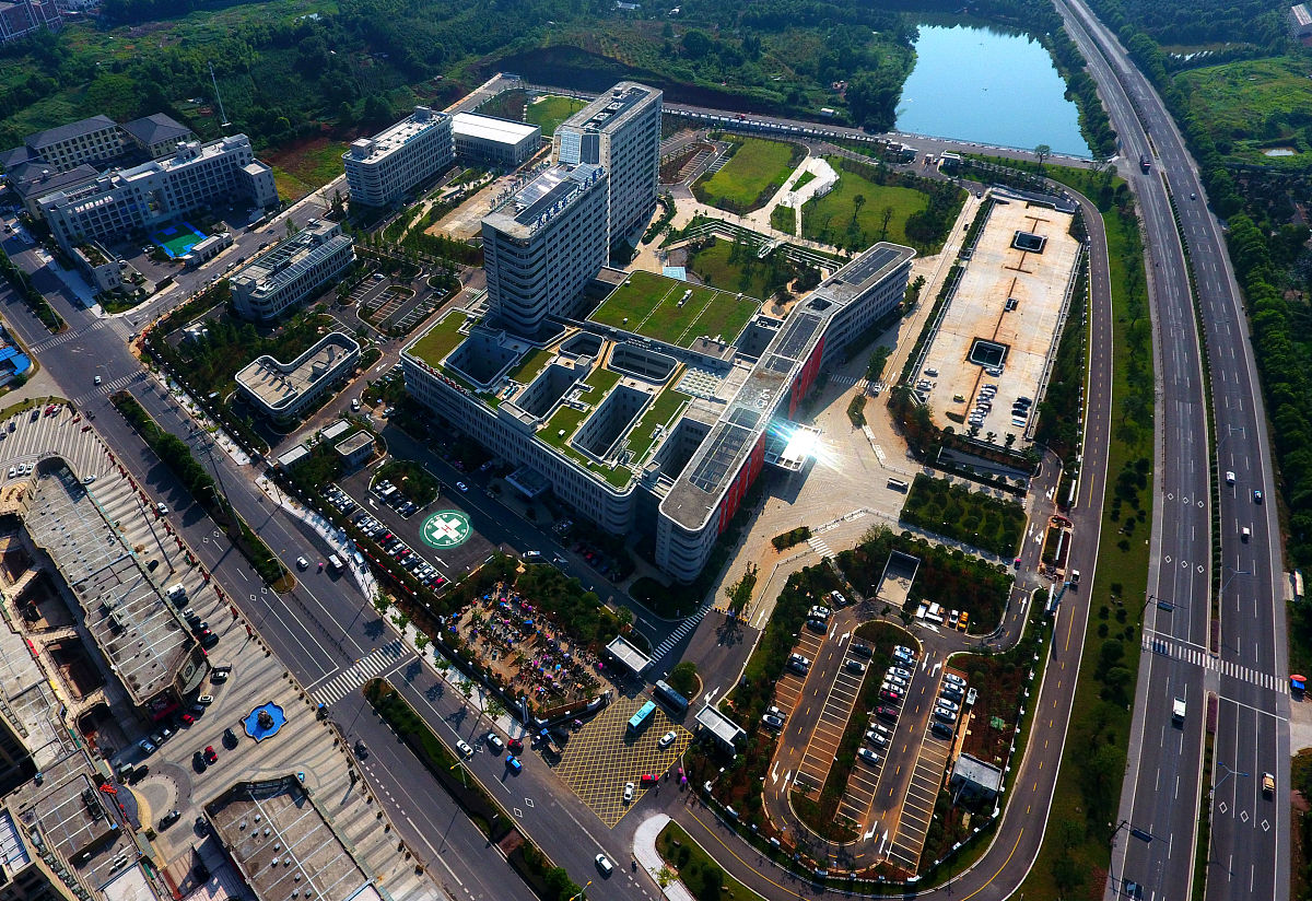 在成都怎么选择一所好的卫生学校