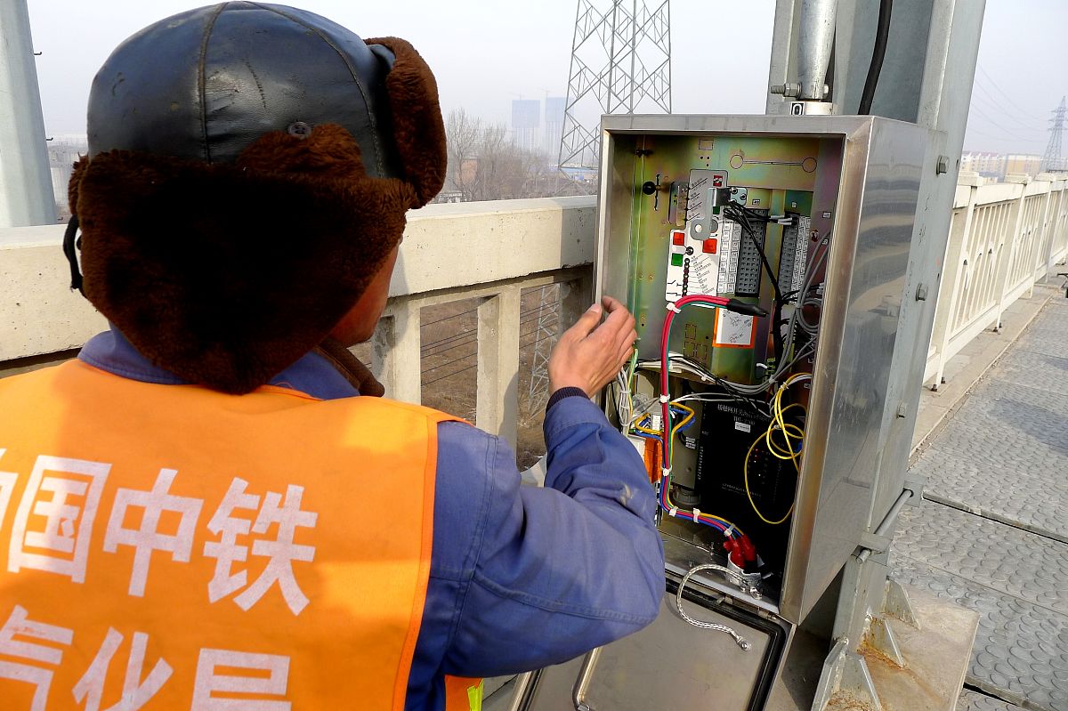 安全文明施工质量检查计划 - 确保工程安全、文明和质量