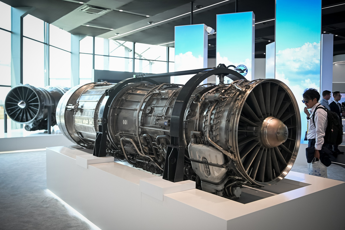 航空发动机制造技术专业前景解析：就业、挑战与机遇