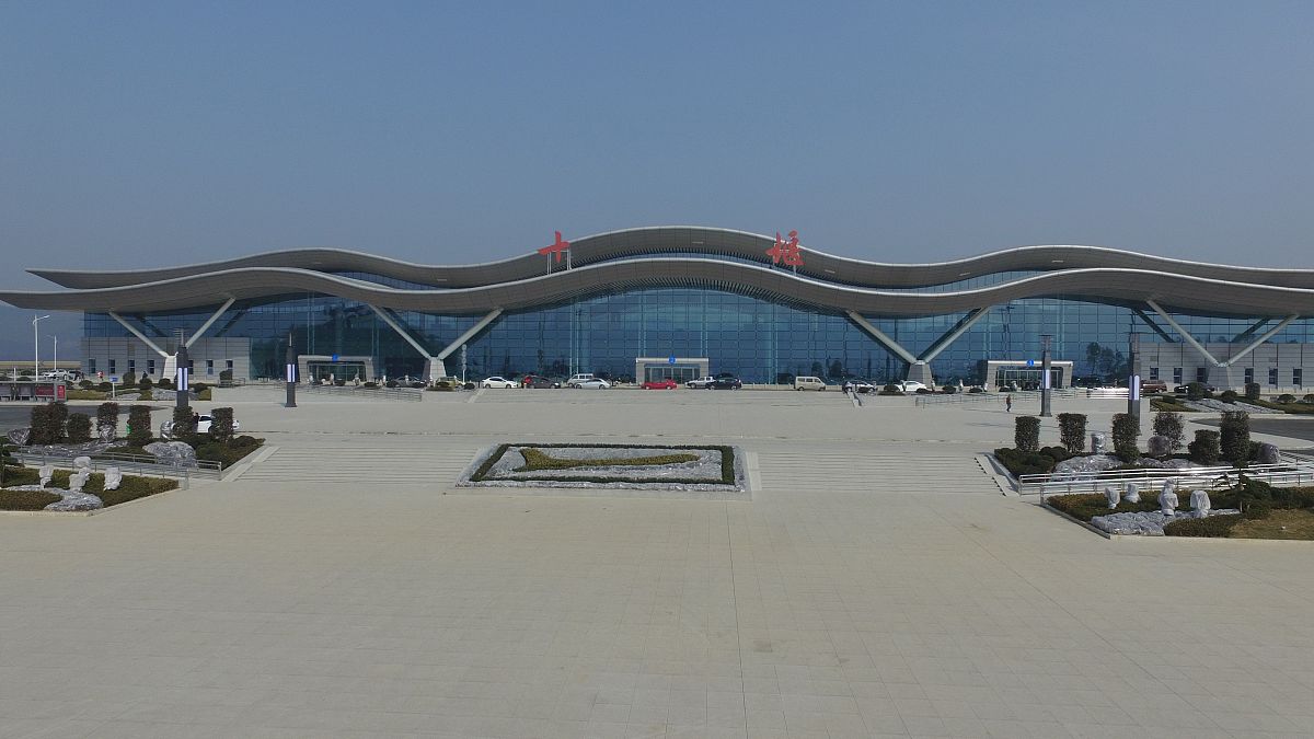 鄂州花湖机场：湖北鄂州唯一民用机场，国内航班起降便利