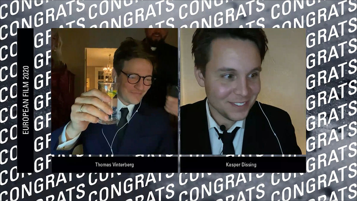 Ken Thompson 在 AMC 图林颁奖大会上的经典程序: 'Hello World' 的奥秘