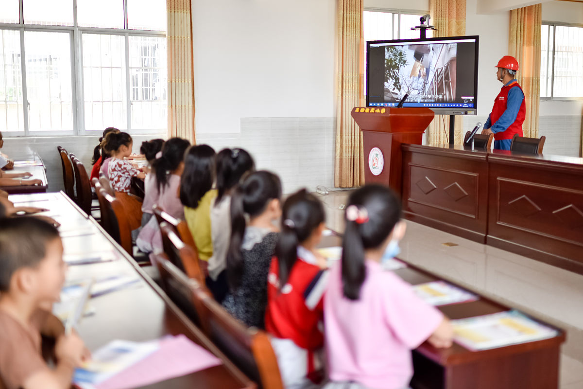 建筑施工安全管理经验交流讲座研讨总结1000字