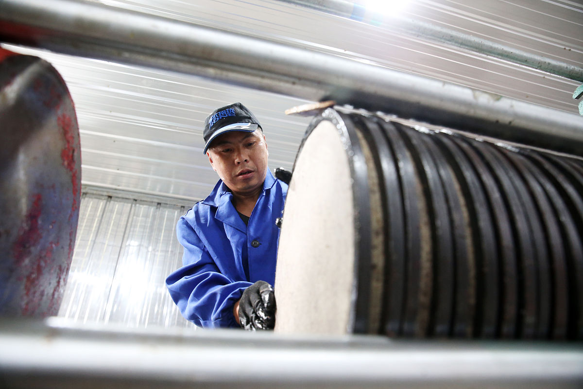 前不巴村，后不着店是什么意思？_词语前不巴村，后不着店的意思