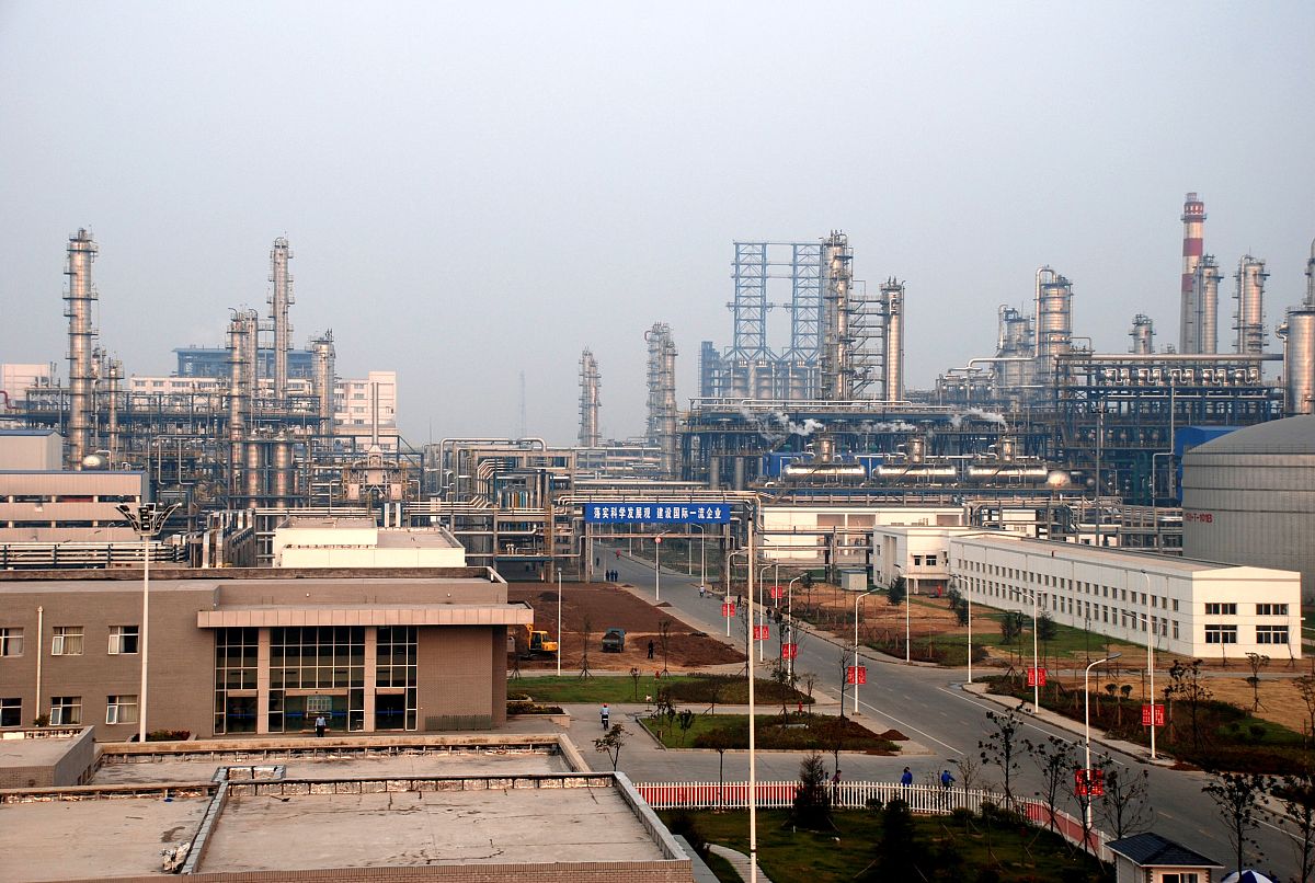 济宁能源 vs 兖矿：哪个更适合你？