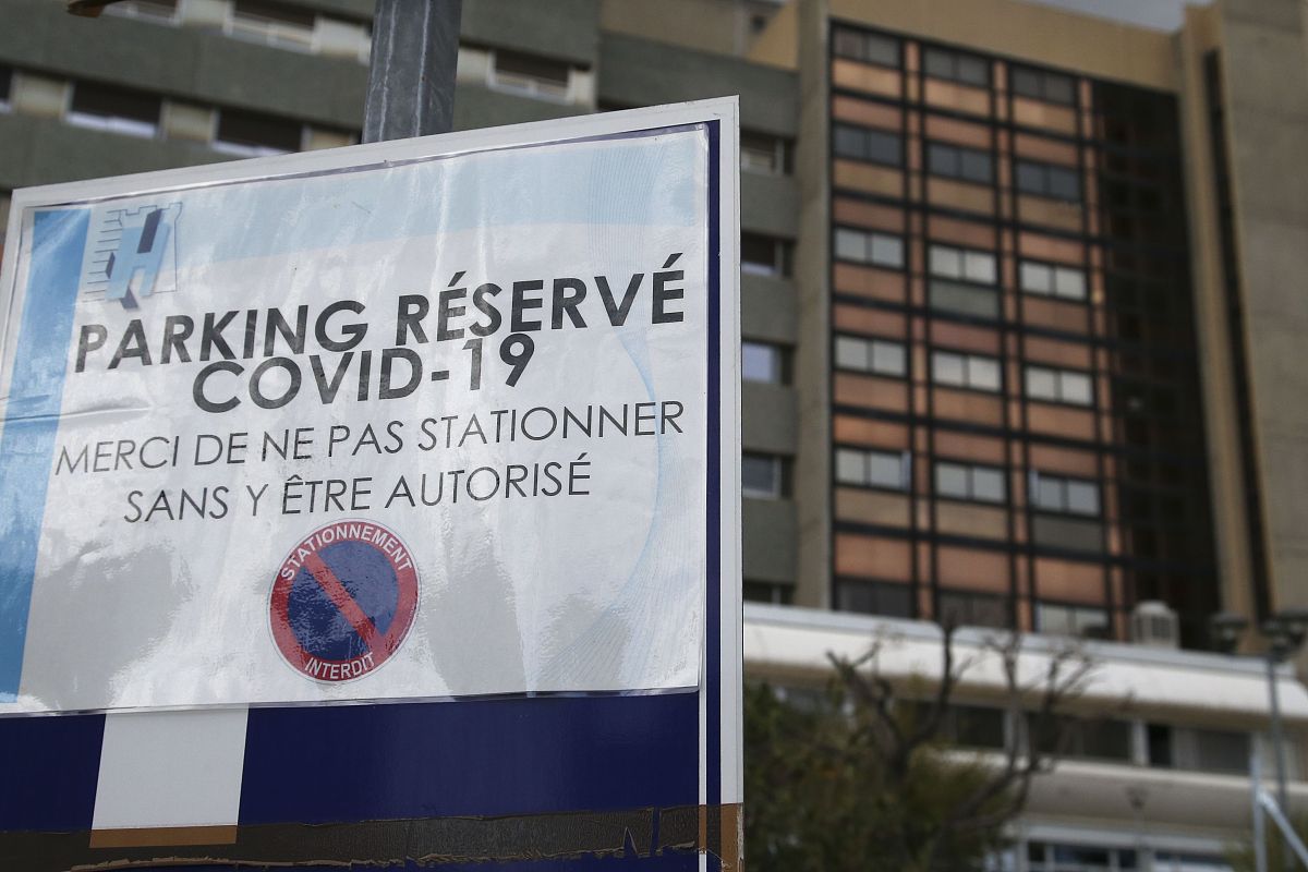 How Many Justices Serve on the Supreme Court?