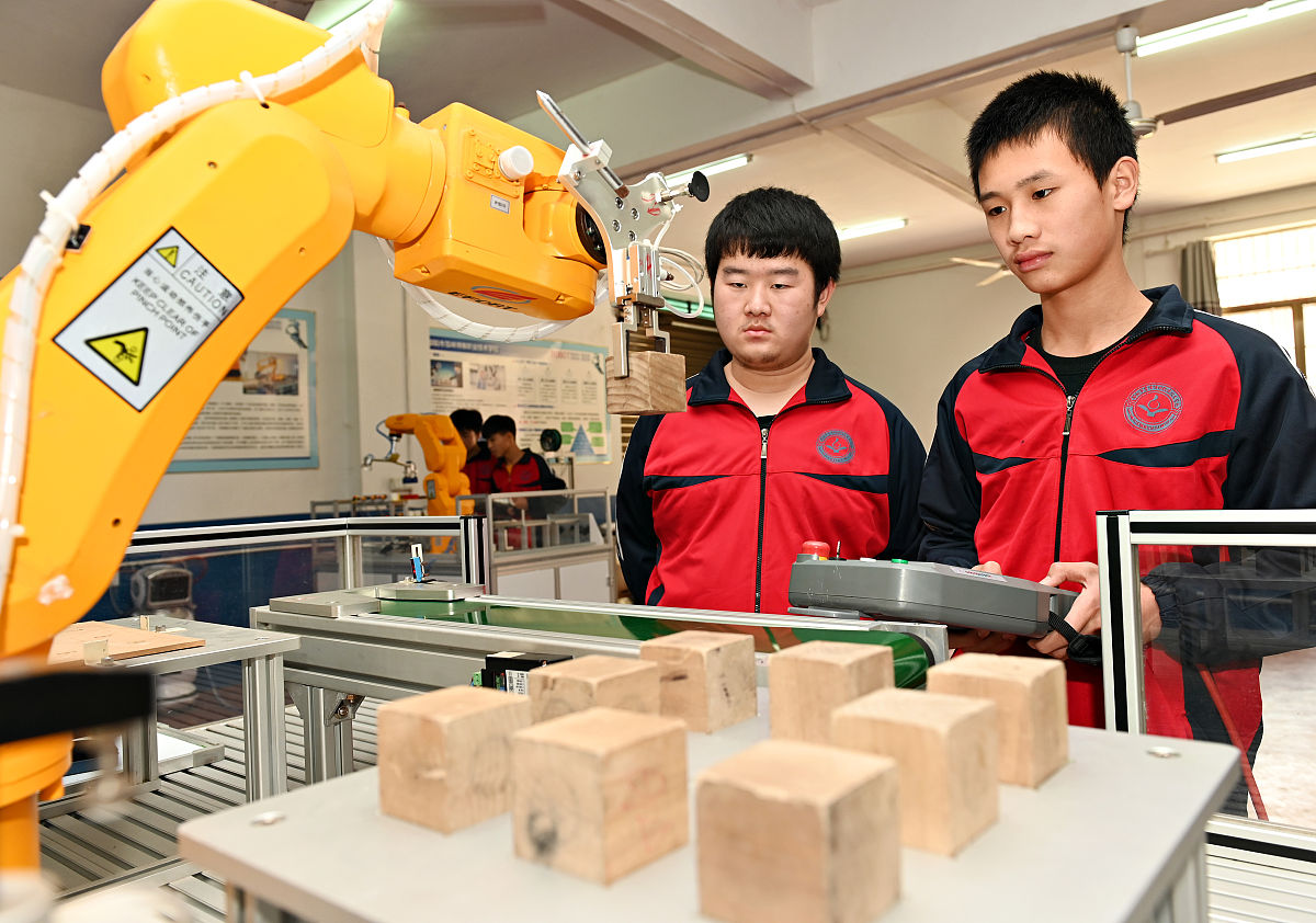 湖南化工职业技术学院商务英语专业怎么样？就业前景、发展趋势分析