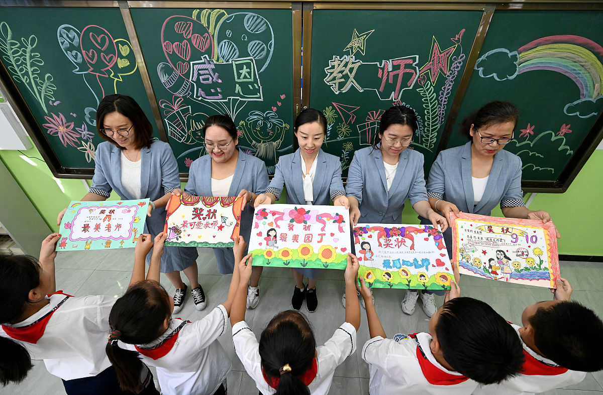 蒲熙儿：一位优秀少先队员的成长故事