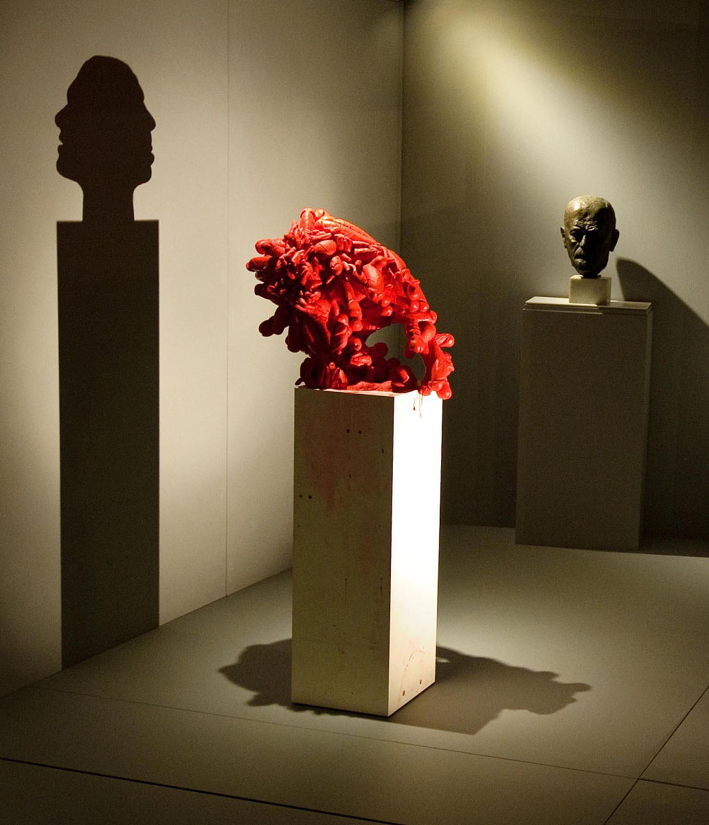 2010年10月13日消息,伦敦,精神分析艺术展在自然科学博物馆展出.展出