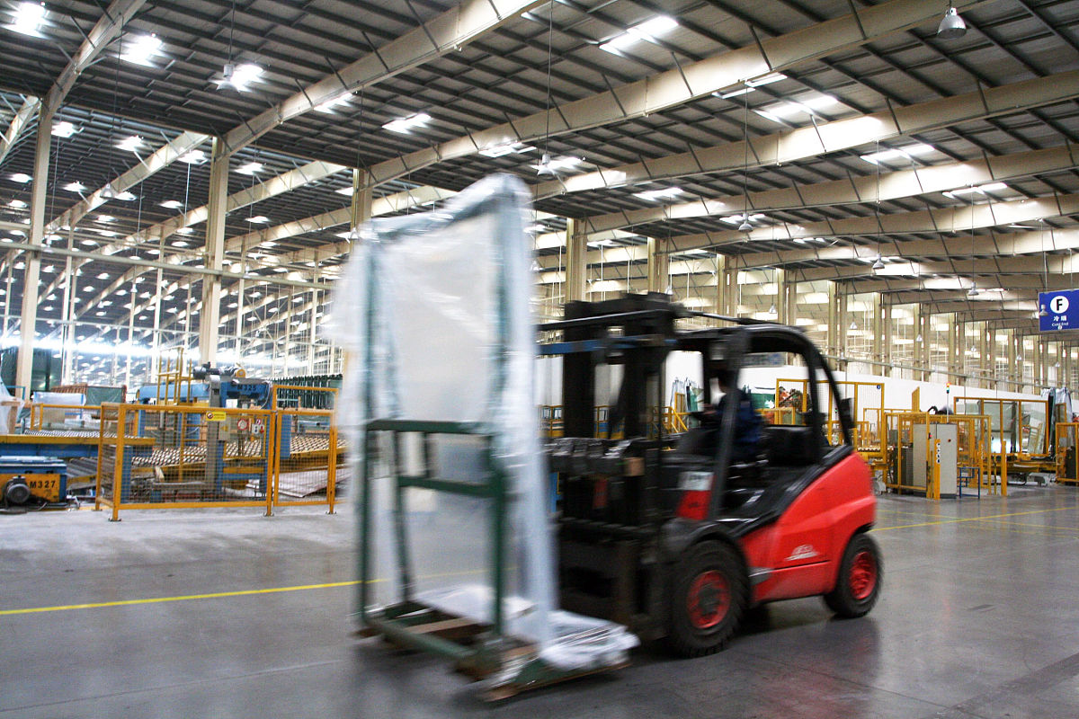 福耀玻璃：全球领先的汽车玻璃制造商