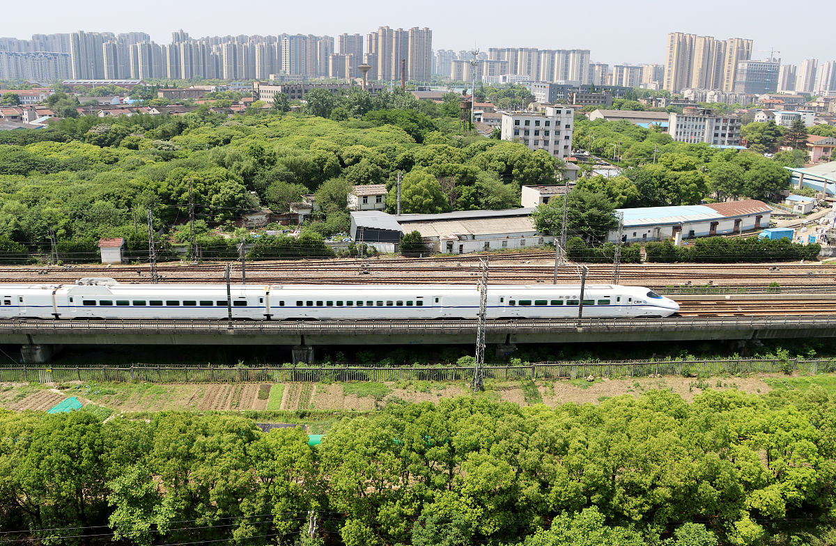 初中考不上高铁读贵阳轨道交通学校如何