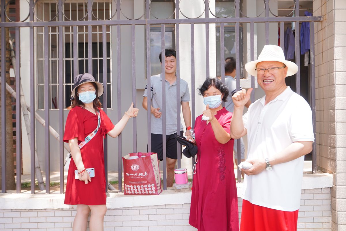 湖南职高高一语文书湖南省高一语文课本