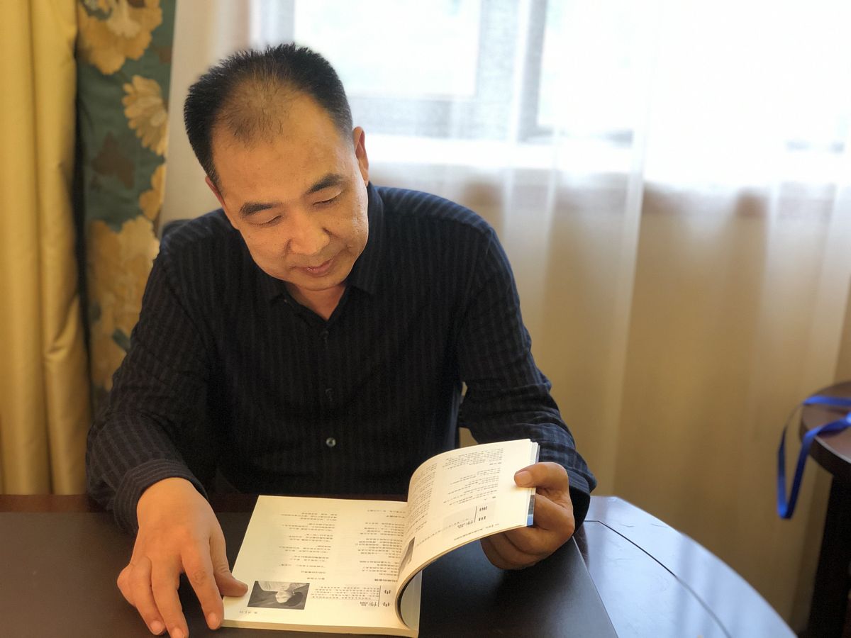 (如需下载使用,请务必署名红星新闻 曾琦)2020年11月1日,第六届中国诗