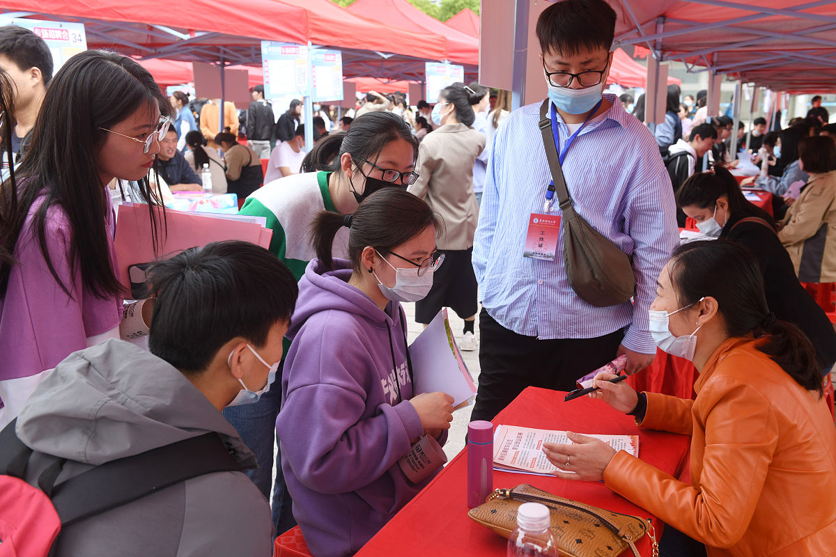 阜阳机电工业学校2021年招生条件是什么