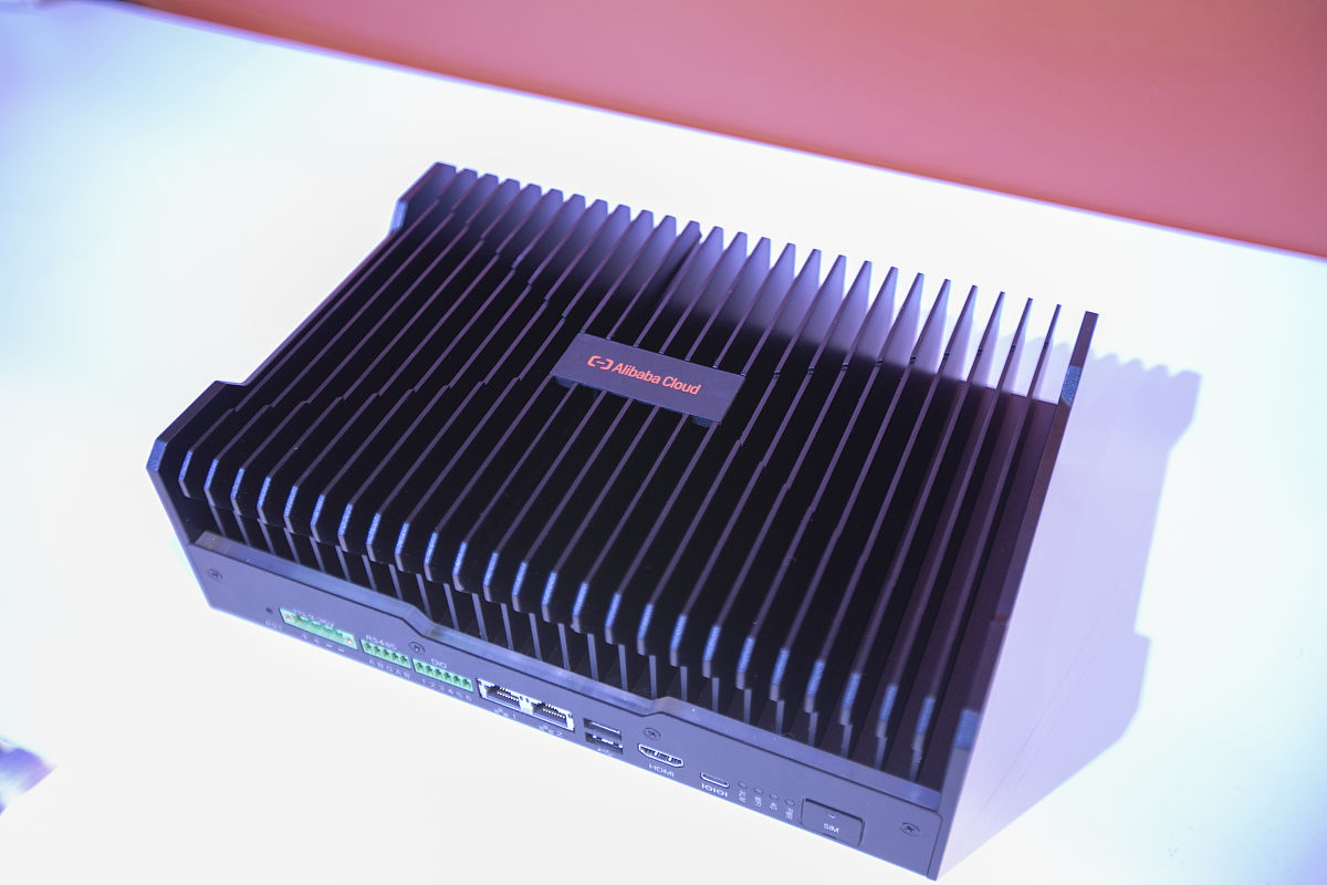 人工智能技术在工程车辆散热器中的应用研究：创新点与论文方向