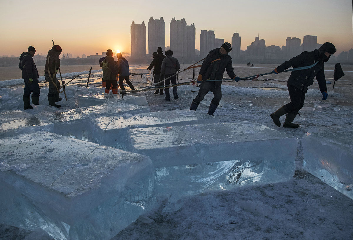 哈尔滨国际冰雪节被认为是<strong>世界</strong>上最大的冬季节日,将于2019年1月5日