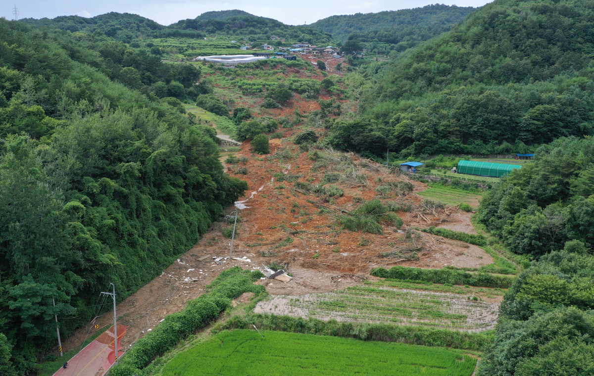 团风县防疫隔离点建设对生态环境影响程度？从施工期和运营期比较备选方案对生态系统、生物多样性、生态环境、生态景观的影响范围、强度和持续时间说明