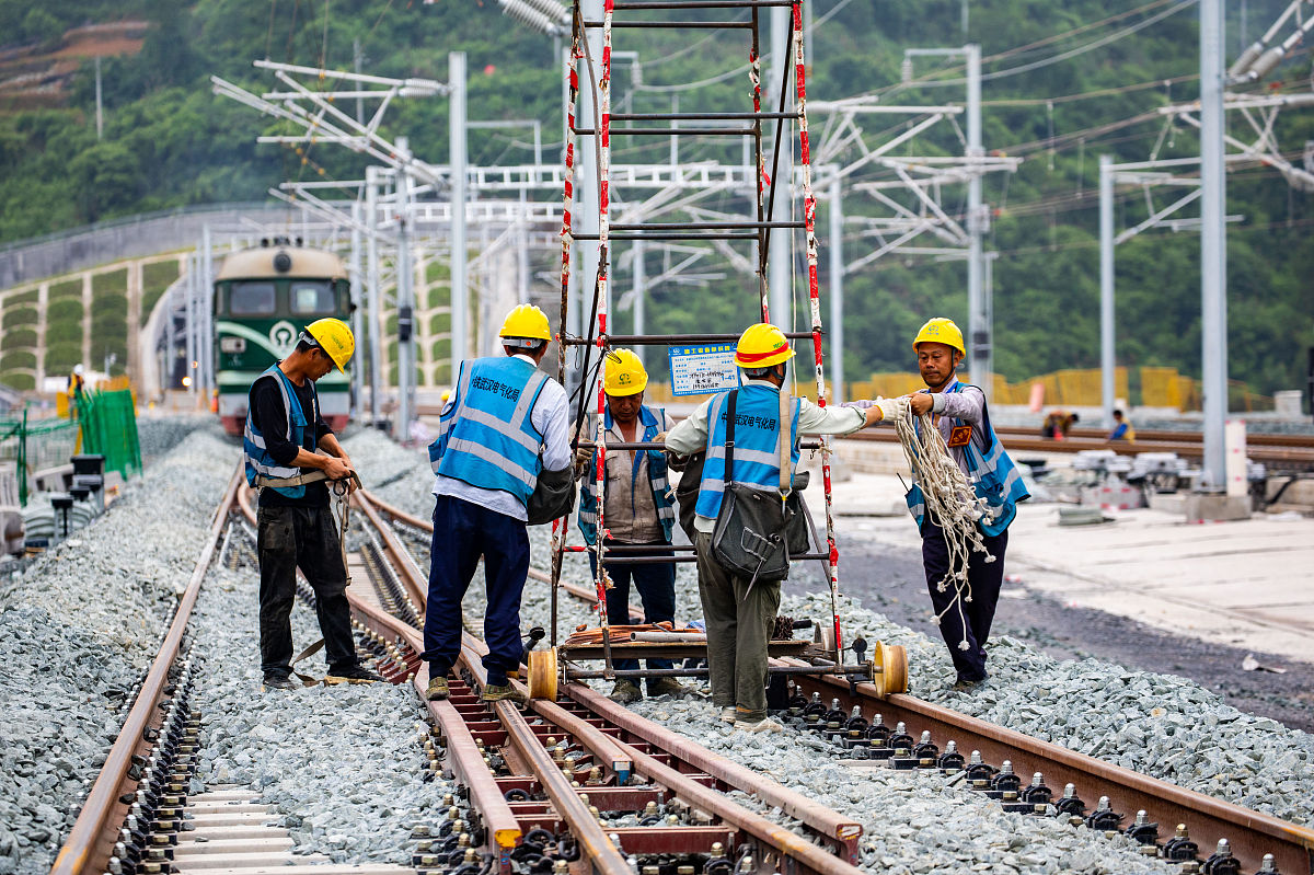 成都市有哪些高铁学校呢好麽