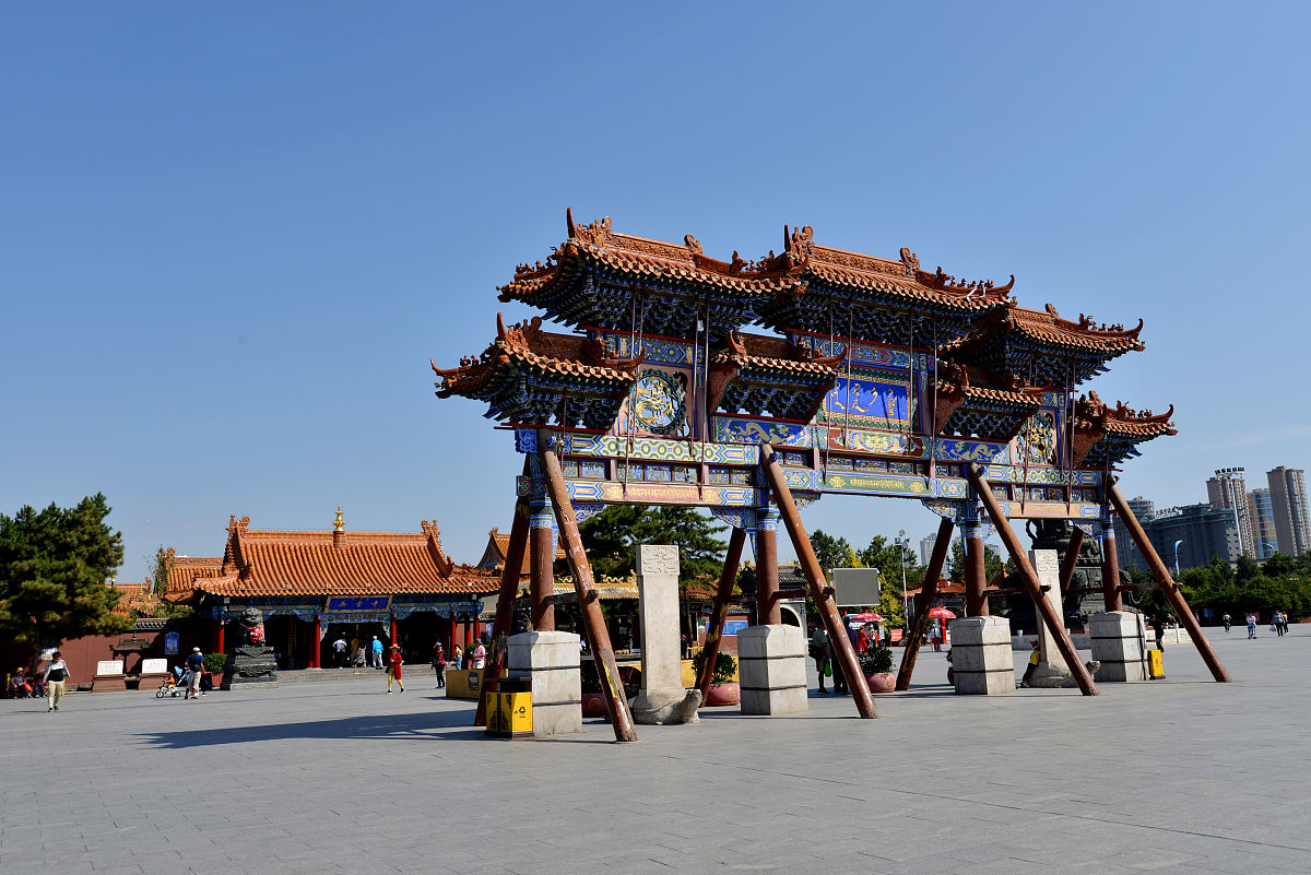 呼和浩特大召旅游区吸引力不足分析：从景观、文化、服务等方面探究