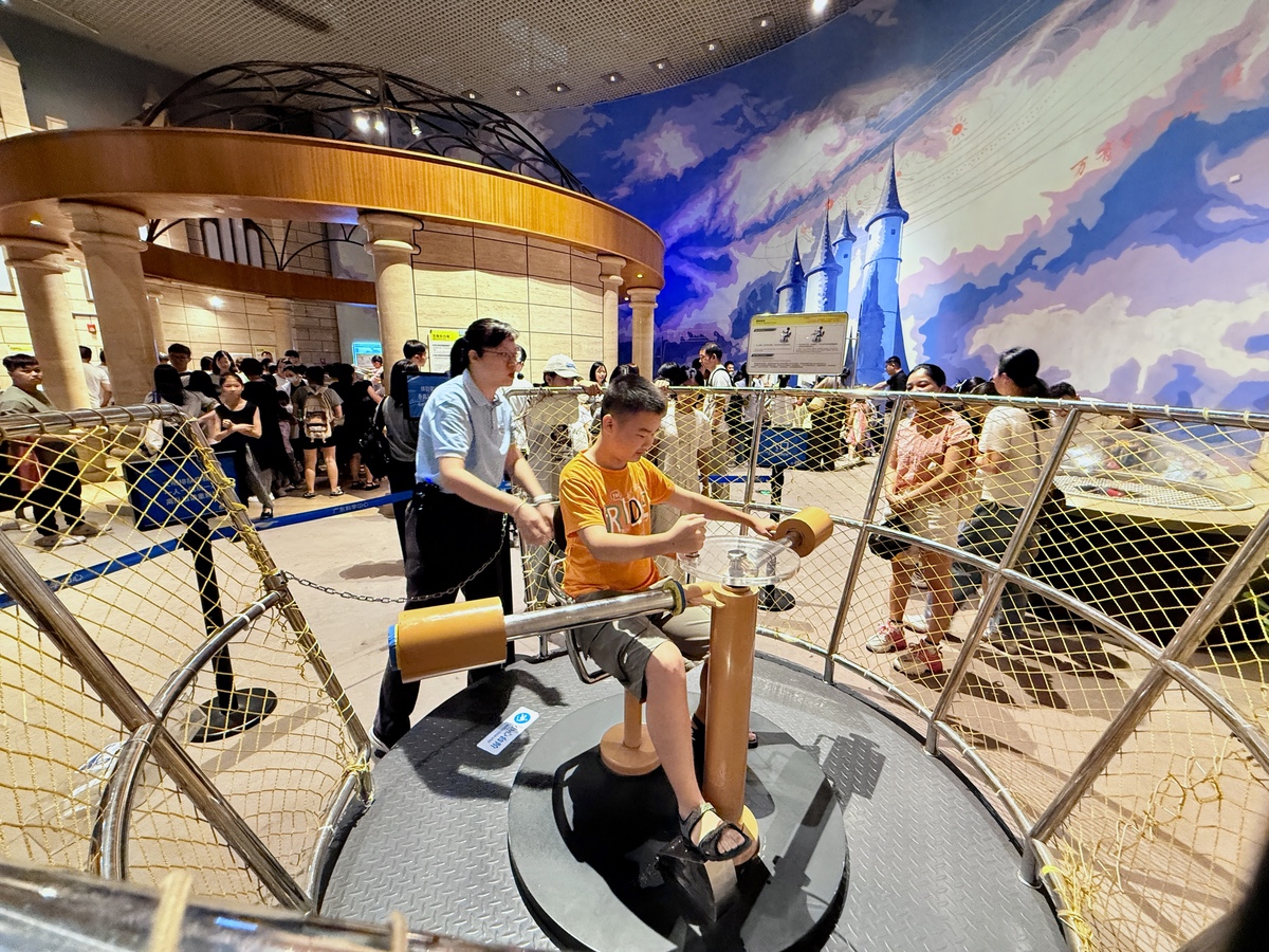 澳门科技馆探秘之旅：科技的魅力与未来