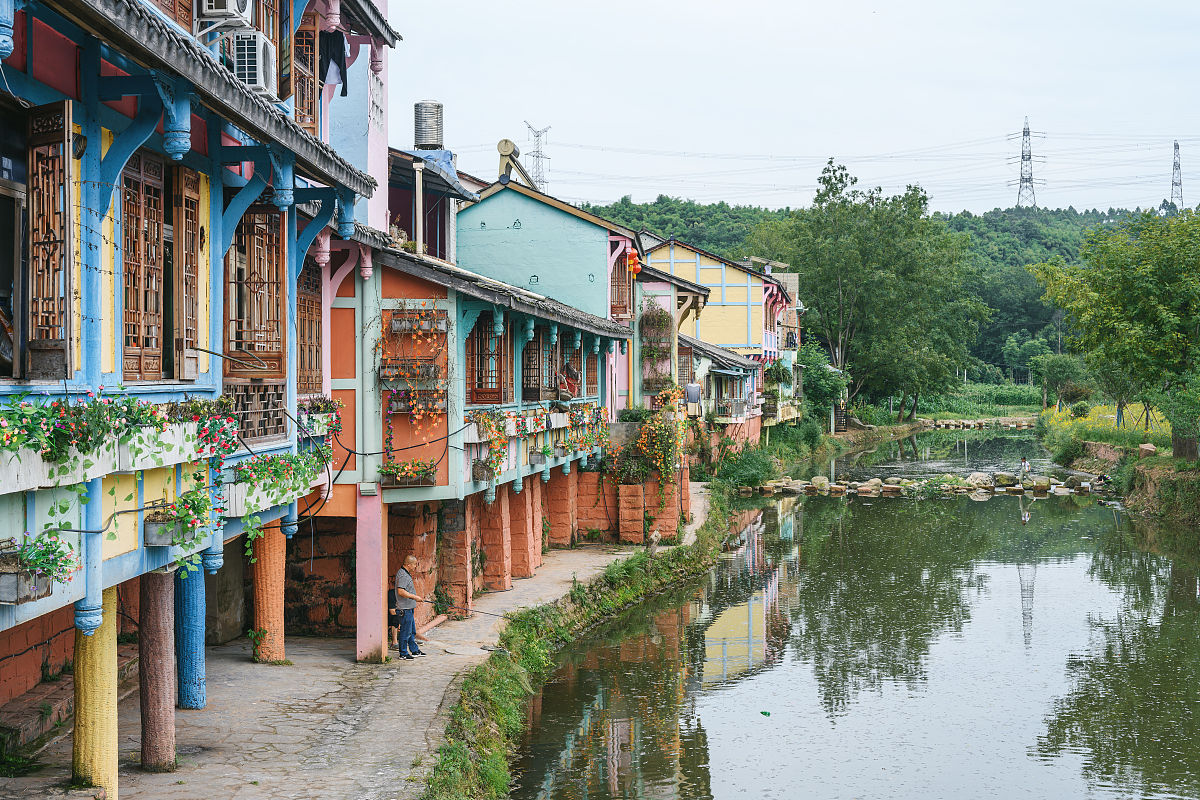 我的家乡：一个充满魅力的小城