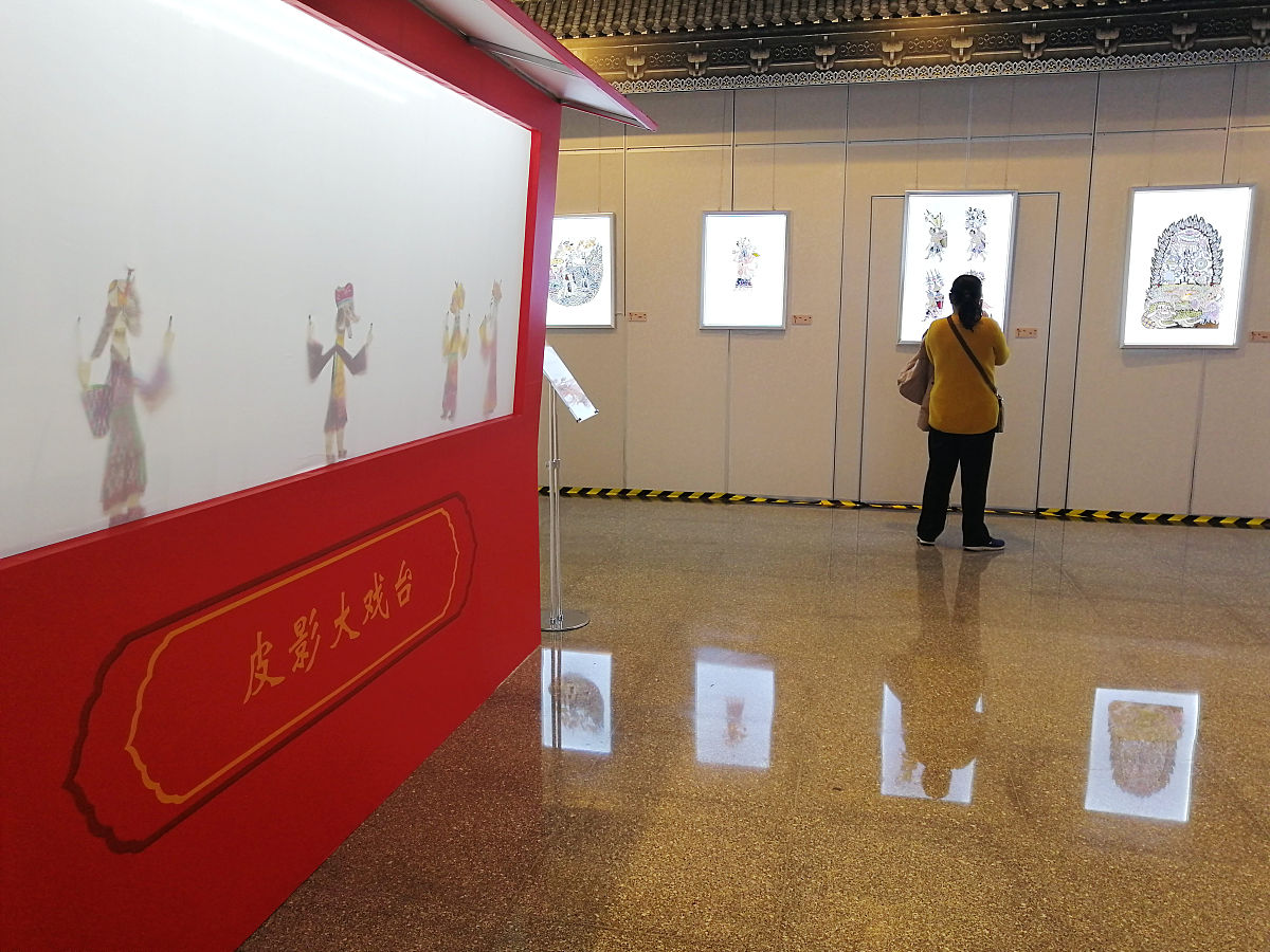以传承与发展：历史文化遗产的重要性为题写一篇1200字文章