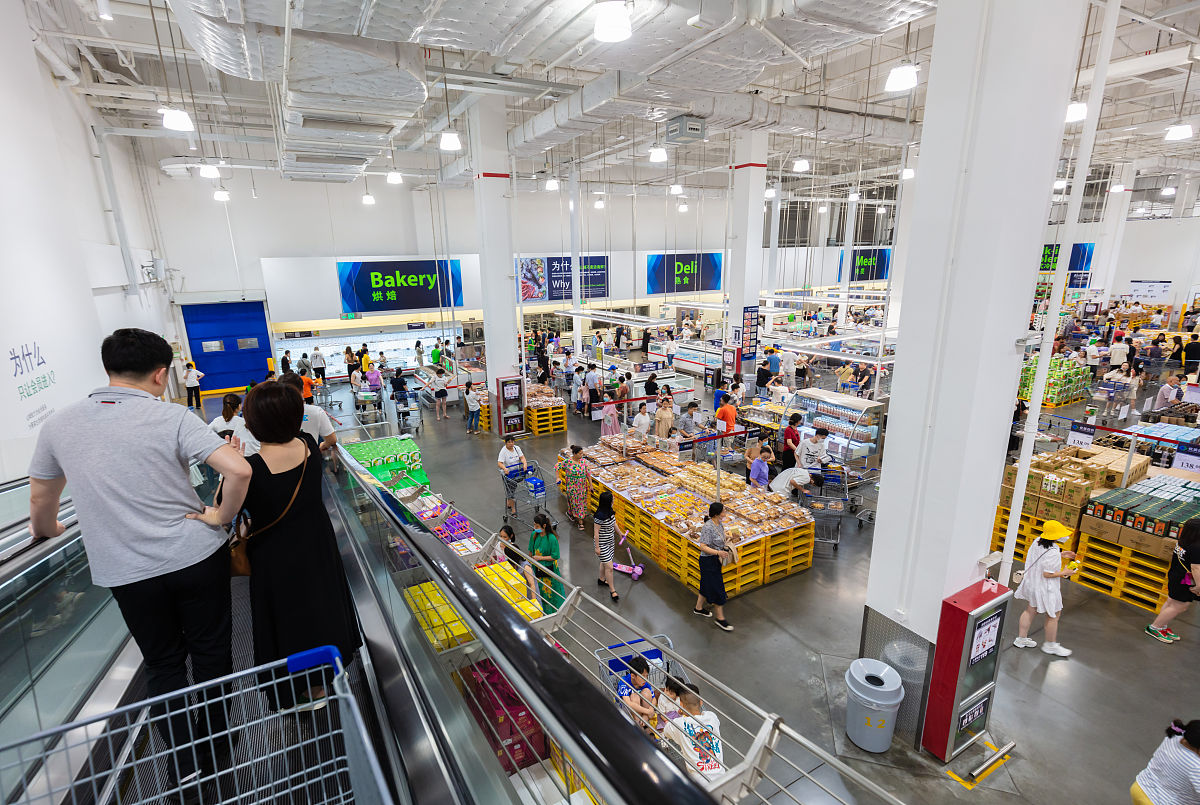 线下配送零售企业示例 - 7-Eleven、沃尔玛等