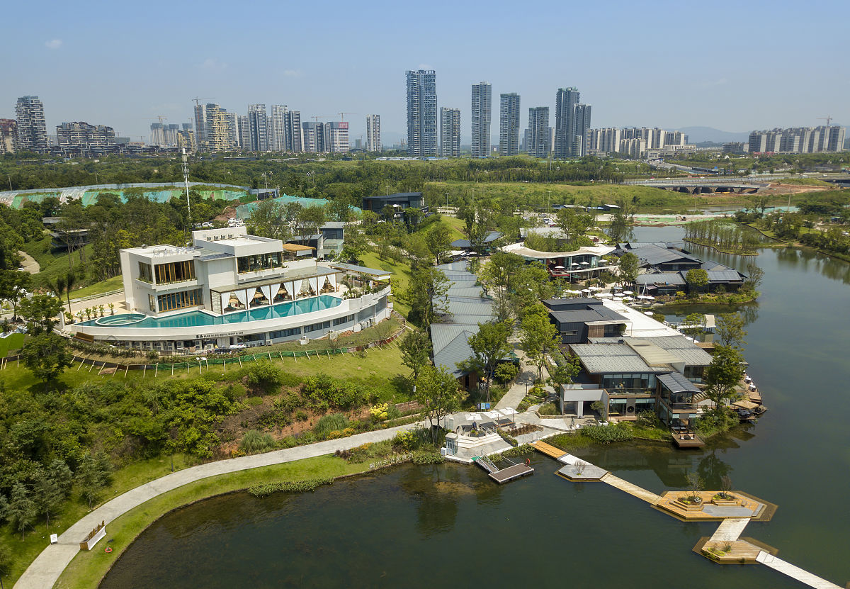 成都市高铁学校：交通便利、教学质量高，值得你选择！