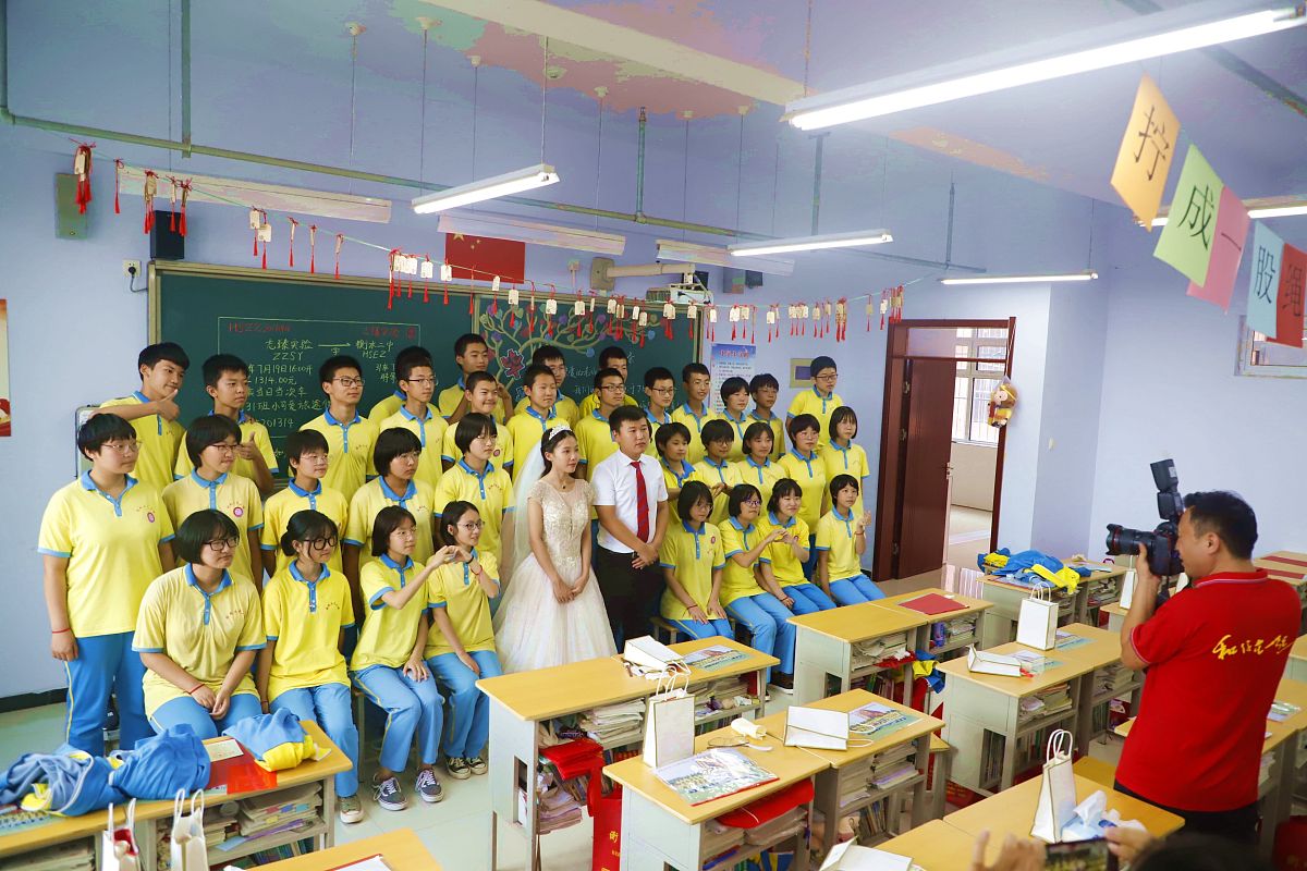 优秀班主任工作总结：学生、家长、教学、班级管理全方位提升