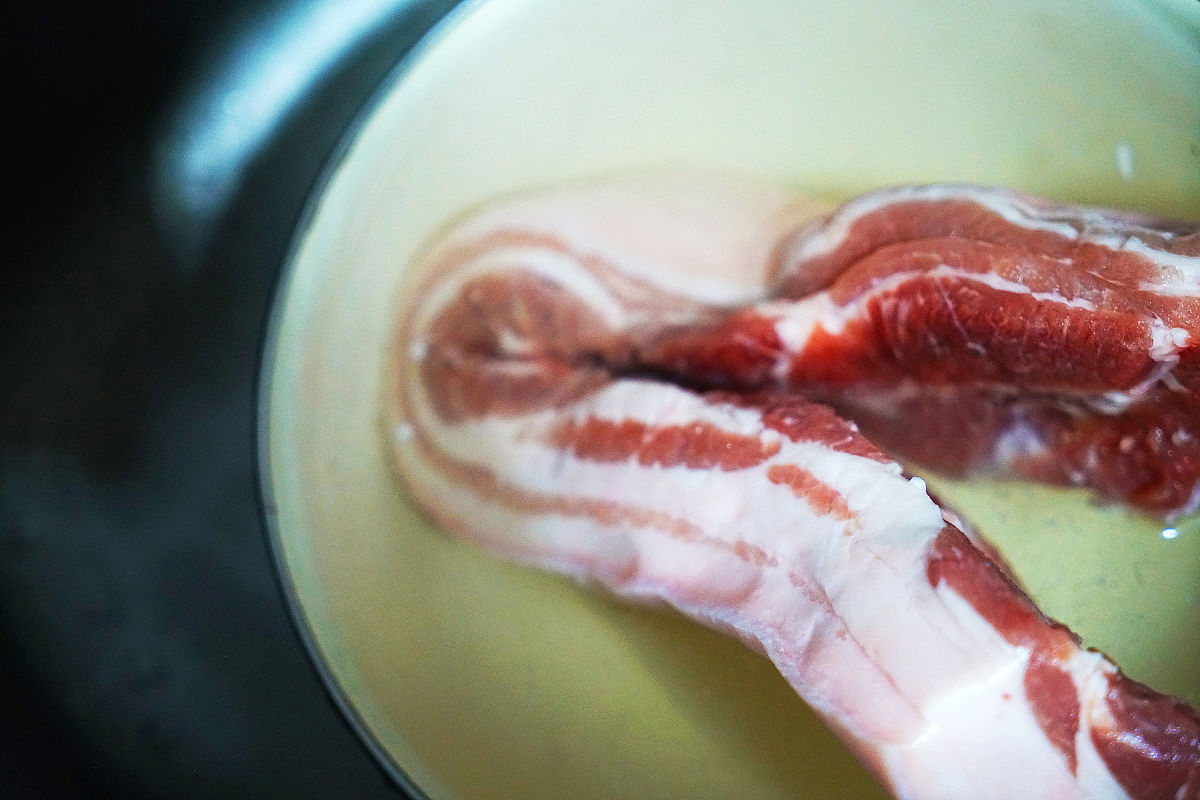 猪蹄里有像猪毛一样的虫吗回答及拓展