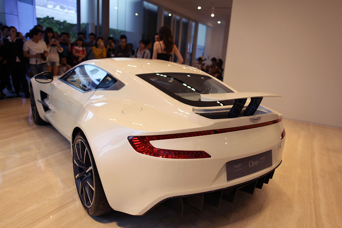 黎明杀机 手游更新日志