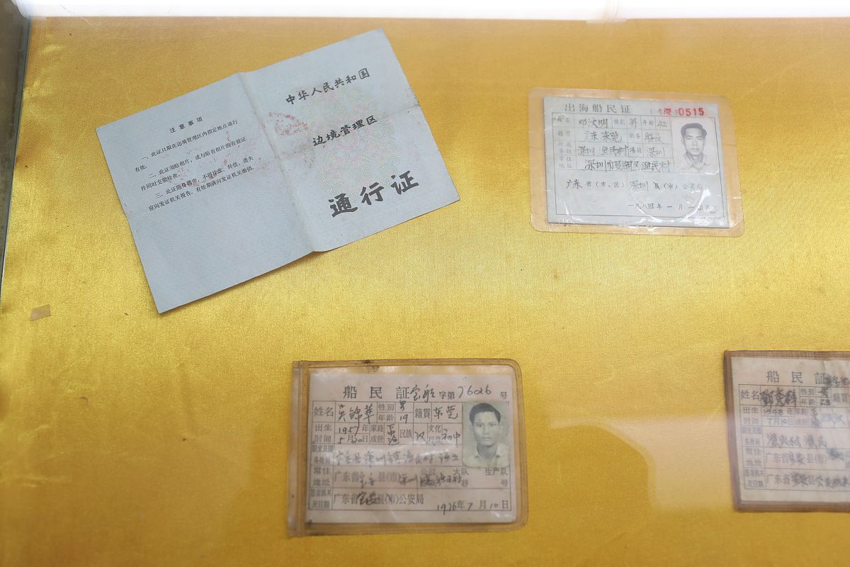 帮我润色以下文字：B工号是临时工号不长期保留 A工号才是长期工号终身保留 以后把B工号直接叫成临时工号强化a工号的位置让大家有荣誉感争取早日转成A工号