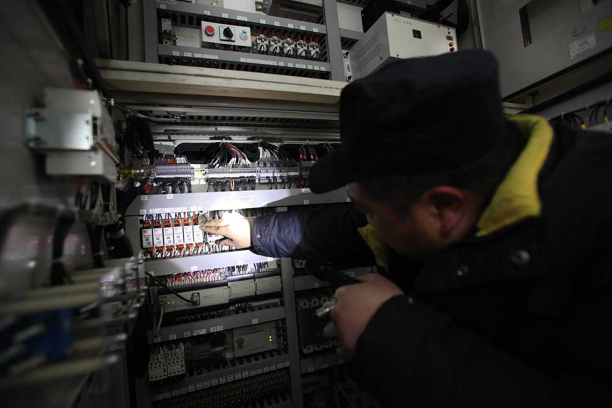 地铁信号电源故障与维护