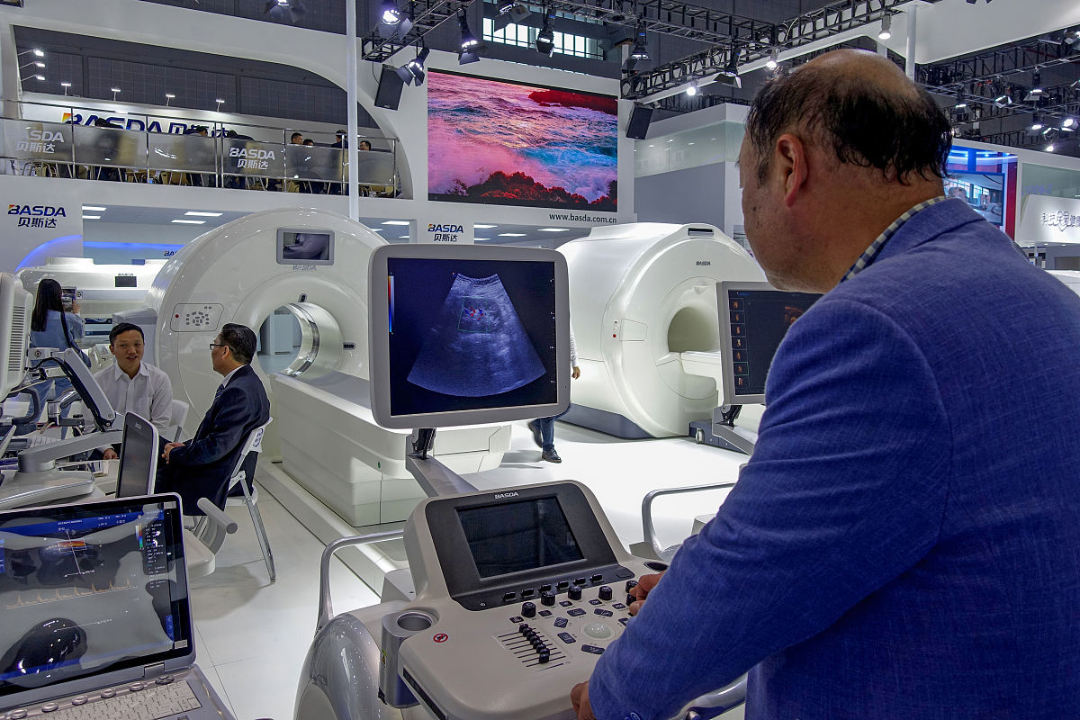 简述课程超声影像诊疗新技术的应用进展未来三年的开课承诺及课程建设计划