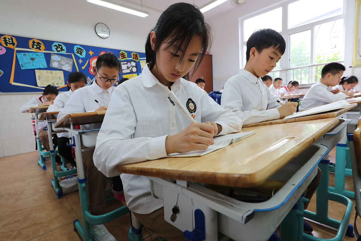 绵阳女生在中专学校学什么好