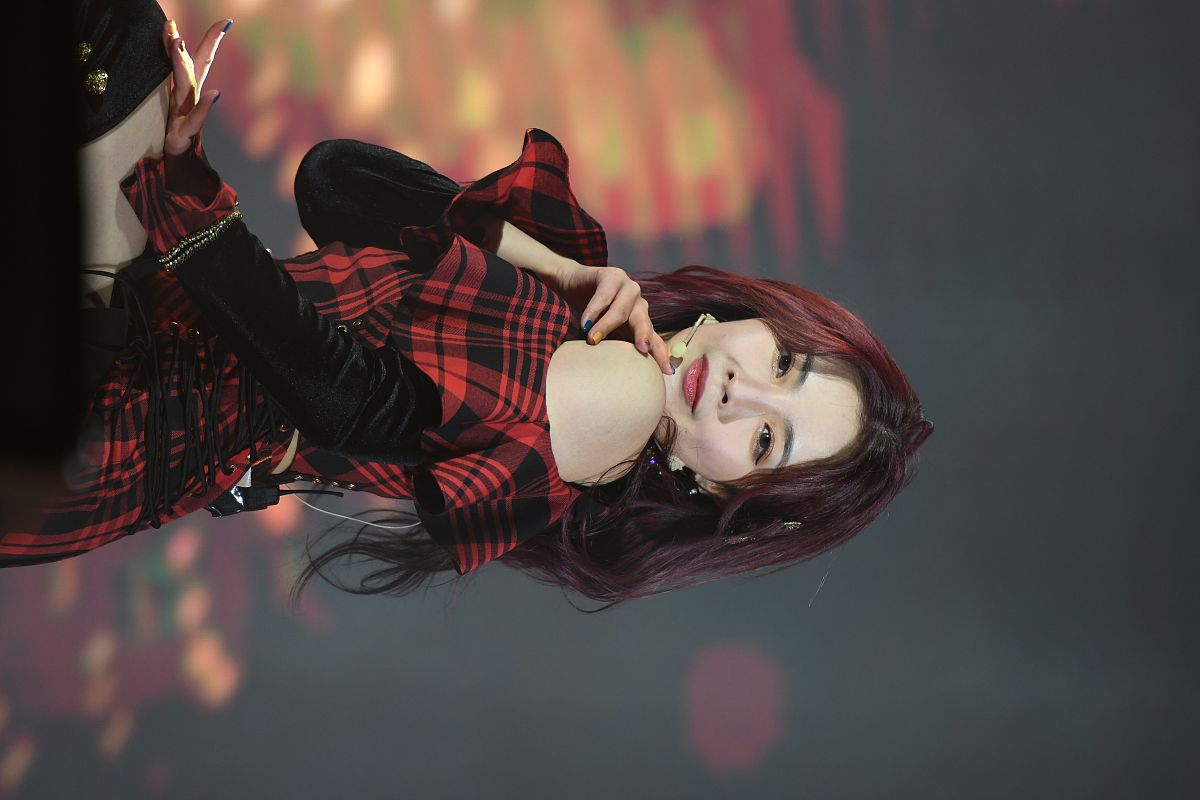 2020年12月24日,上海,明星现身ms上汽r汽车迎新演唱会 ,snh48