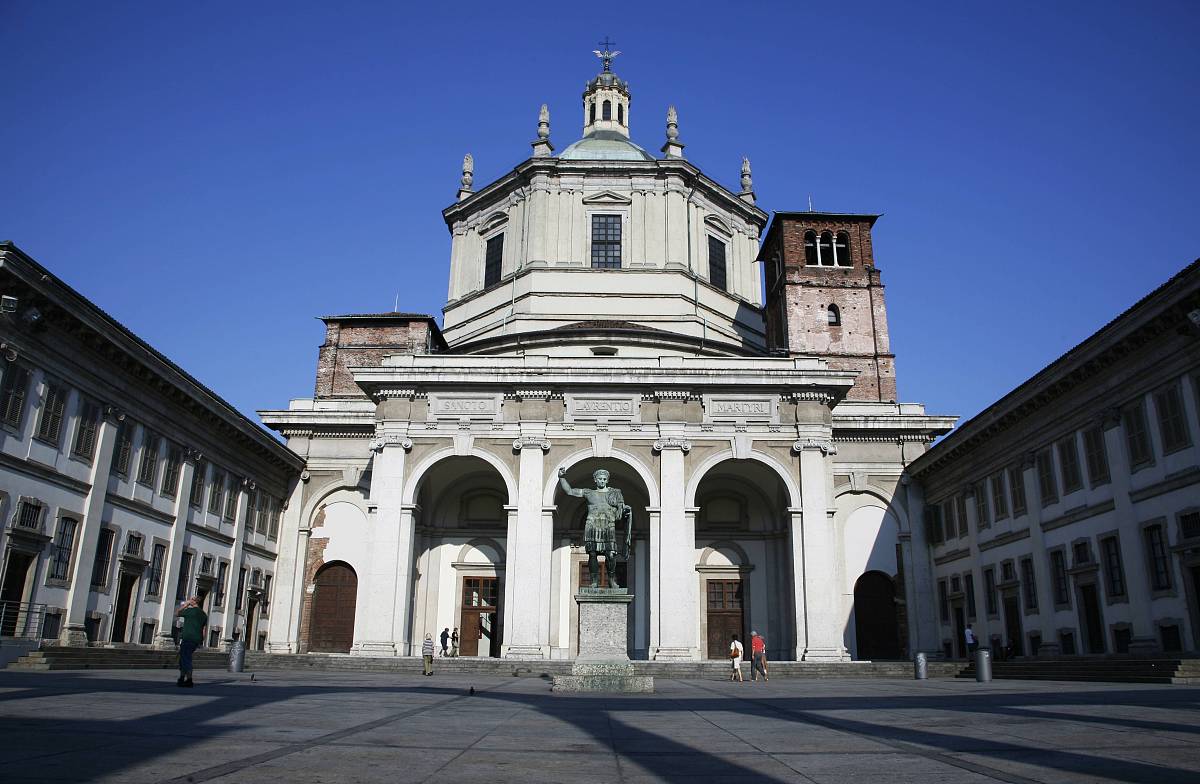 重庆人文艺术职业学校专业介绍：表演、音乐、美术、艺术设计