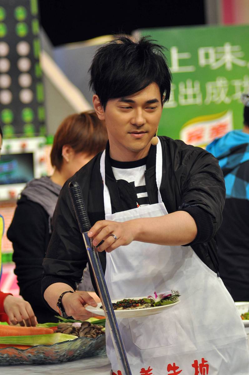 2011年4月4日,上海,美食节目《星<strong>厨</strong>大战》录制.李晨+++_+++星厨大战