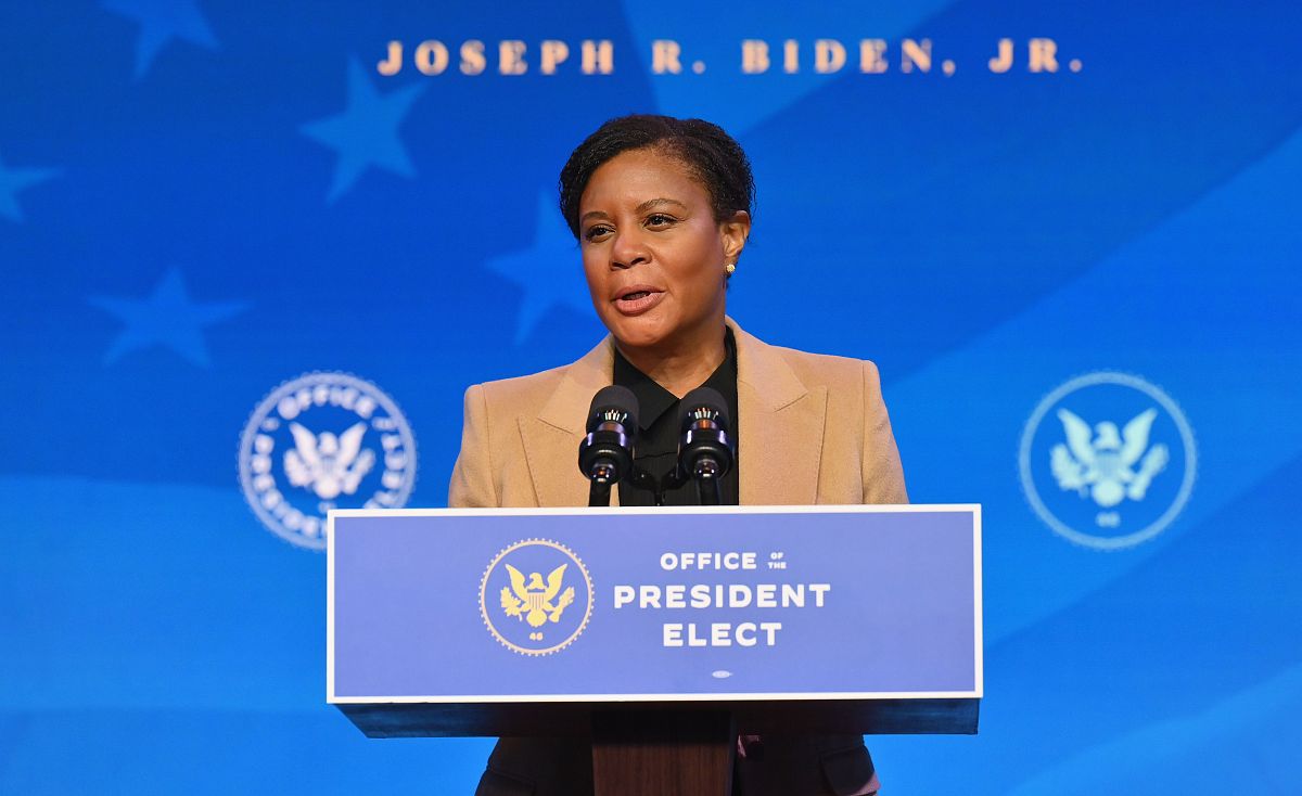 首次对政策科学的对象、性质和发展方向等问题进行论述的著作是