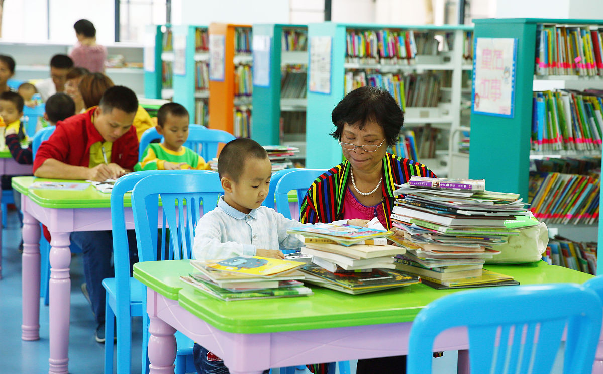 中国精神在哪里仿写