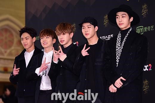 请用中文回答关于superjunior的问题