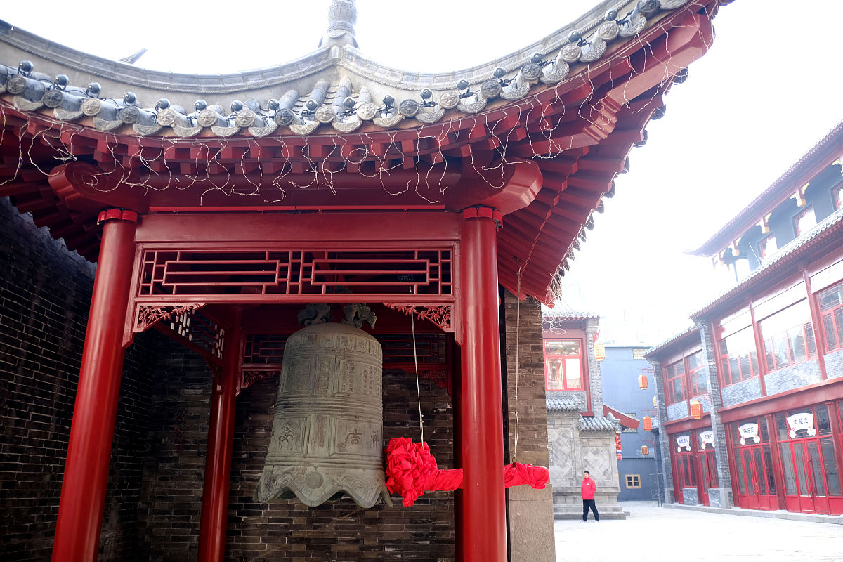 2020年11月24日,辽宁沈阳中街的"满族大院"亮相中街头条胡同.